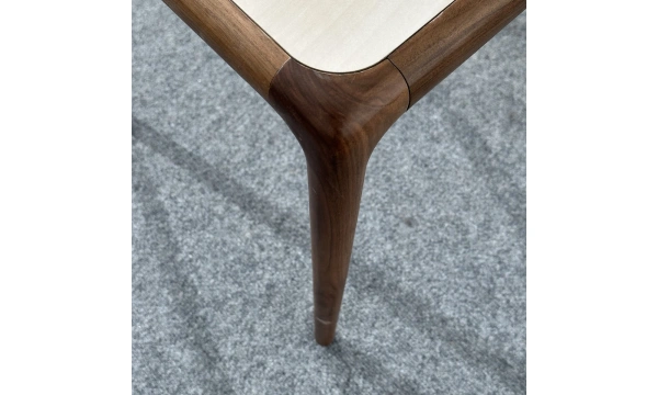 Кофейный столик Homage Icon