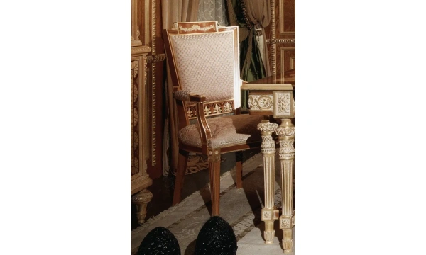 Столовая Asnaghi Interiors Macbeth